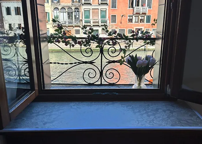 Venice Canal Stay